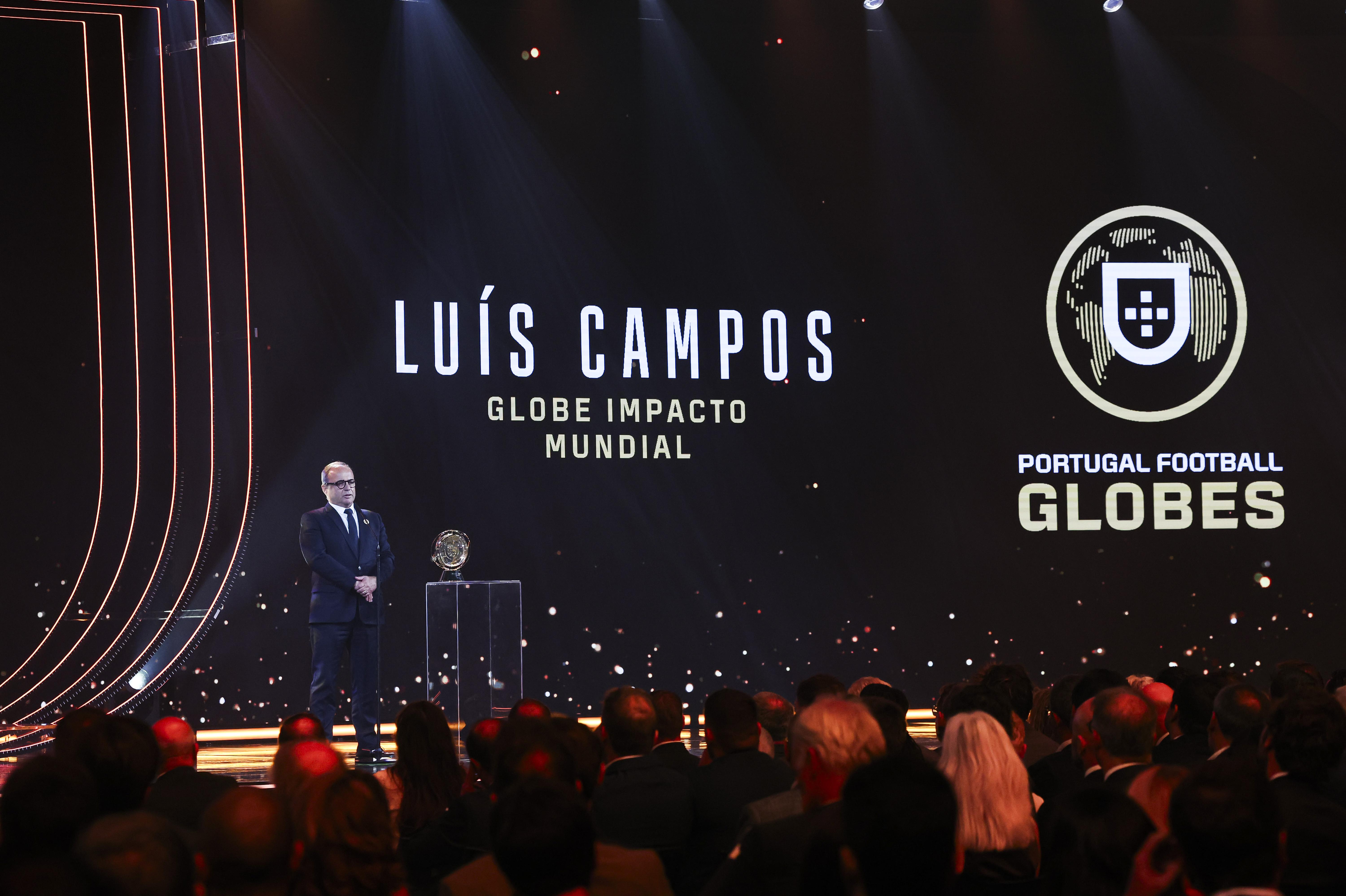 Luís Campos, conselheiro do PSG, galardoado - Foto: FPF