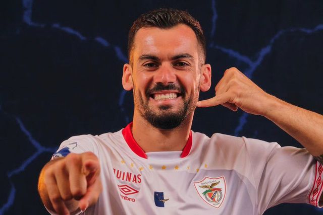 Oficial: Santa Clara anuncia renovação