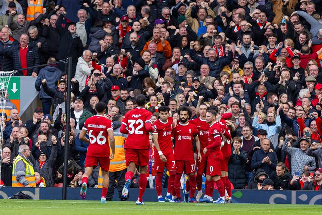 Salah bisa e Liverpool vence dérbi de Merseyside