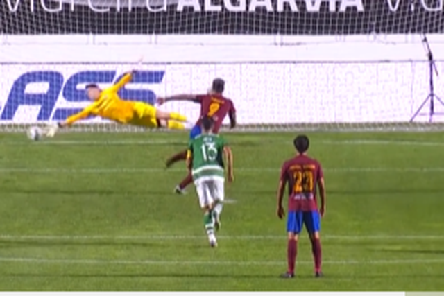 VÍDEO: Fabrício Simões põe Ol. Moscavide na frente do marcador