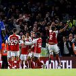 Arsenal recupera de desvantagem de dois golos e empata com Chelsea