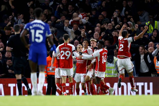 Arsenal recupera de desvantagem de dois golos e empata com Chelsea