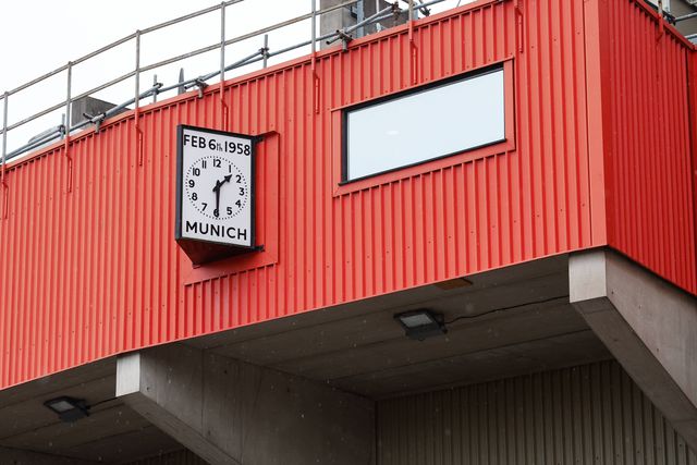 Bobby Charlton foi um dos sobreviventes do desastre de Munique