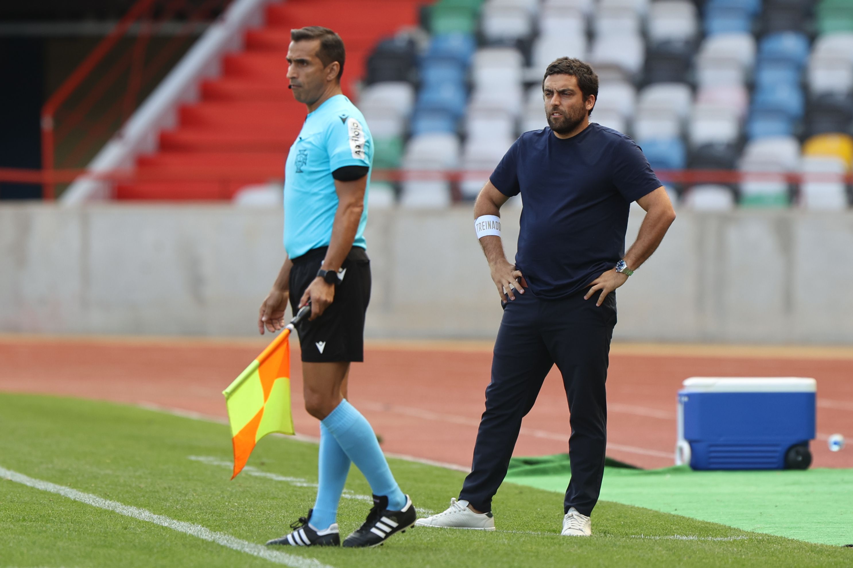 Académico de Viseu-Nacional, 1-1: empate na estreia de Jorge Simão - 2ª  Liga - Jornal Record