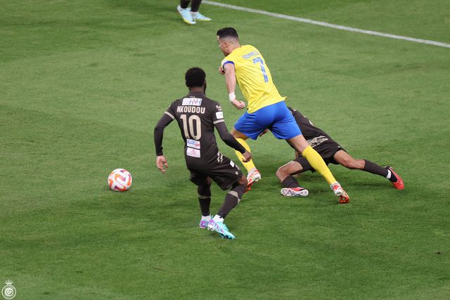 Al Nassr em direto: Cristiano e Otávio em campo