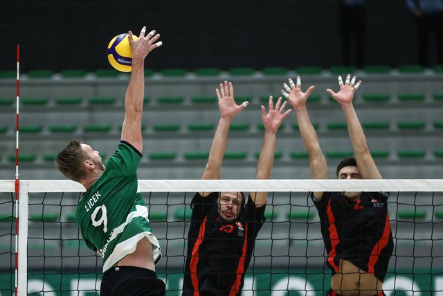 Sporting com estreia vitoriosa