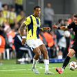 Fenerbahçe: Mourinho perde lateral titular até final da época