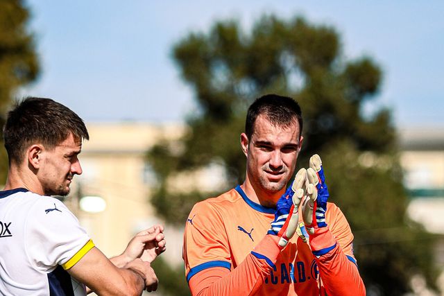 Lazar Carevic, guarda-redes que substituiu Zlobin na baliza do Famalicão