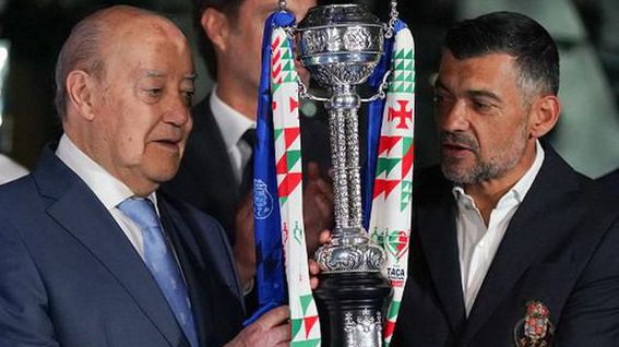 Pinto da Costa e Sérgio Conceição num momento de conquista