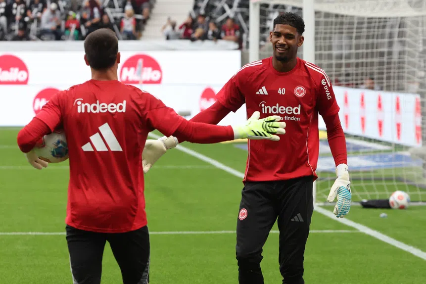 Eintracht: baliza rodada! Quem se safe?