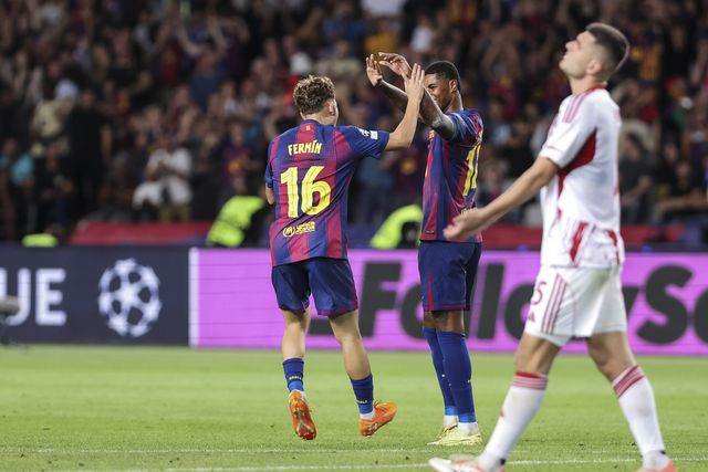 Fermín e Rashford marcaram cinco dos golos do Barcelona no 6-1 ao Olympiakos