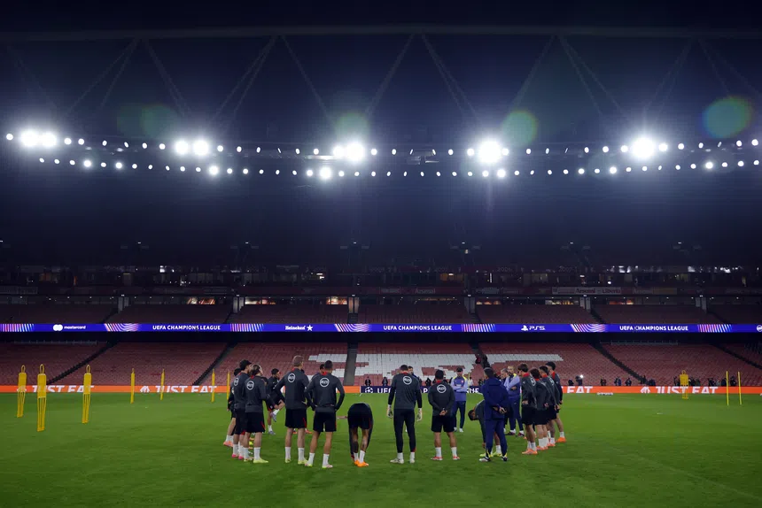 Arsenal gela Atl. Madrid! Vingança?