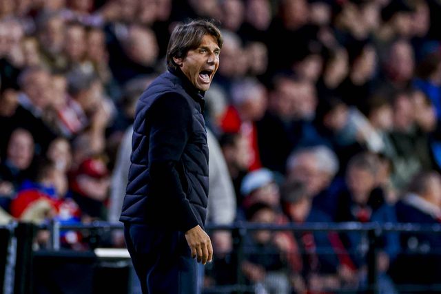 Antonio Conte, treinador do Nápoles