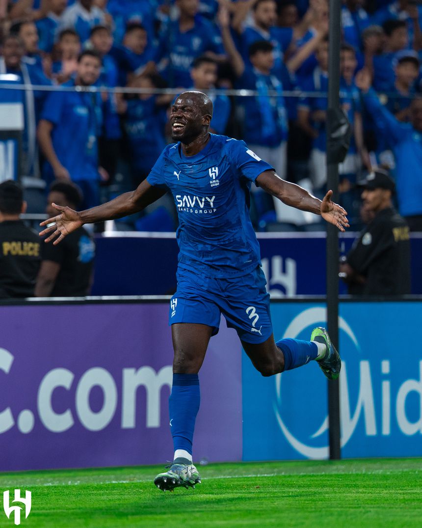 Koulibaly festeja golo do Al Hilal após canto de Rúben Neves - Foto X/AL HILAL FC