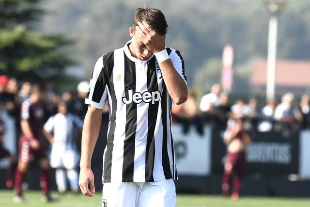 Cendrim Kameraj com a camisola da Juventus