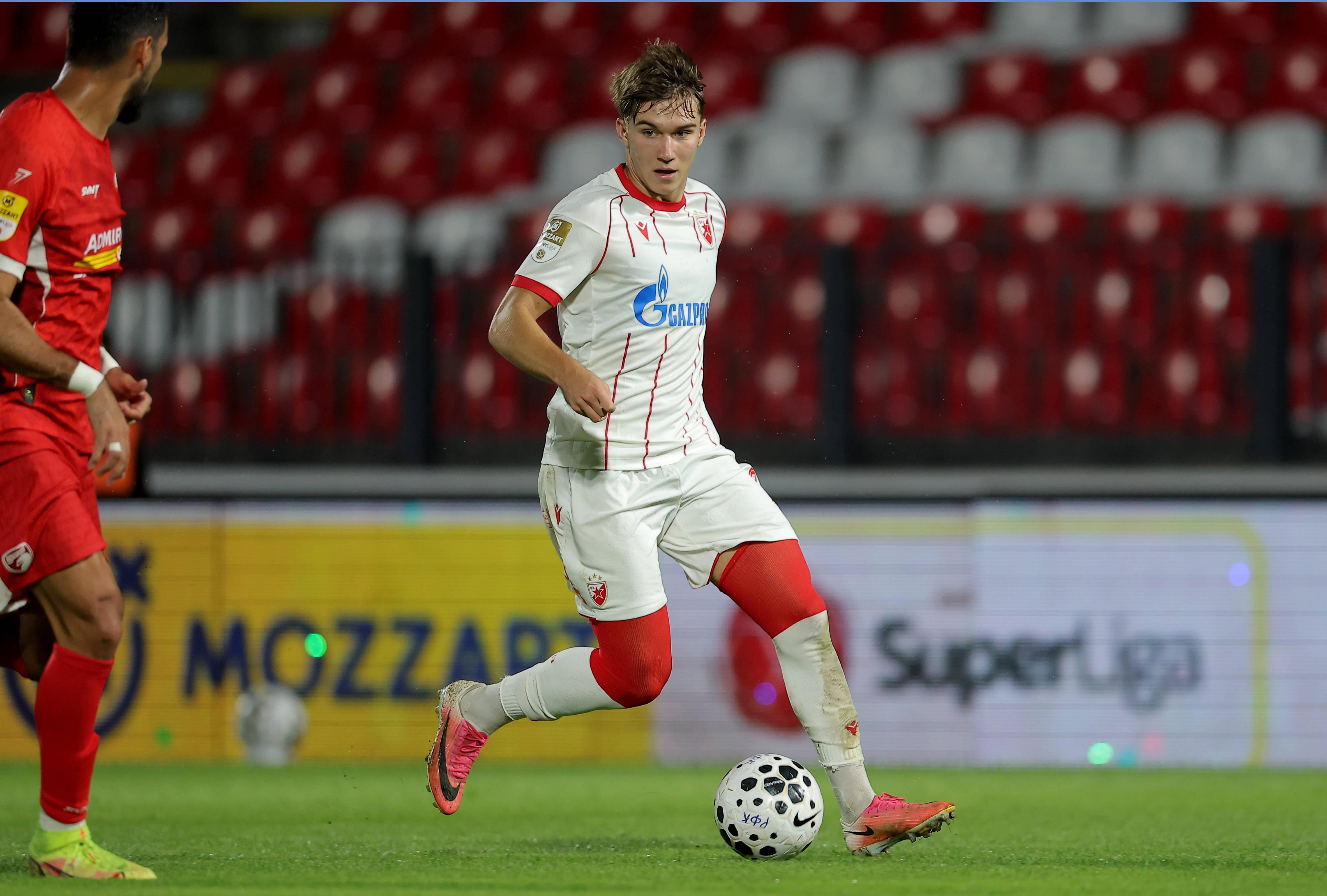 16.º Vasilije Kostov (Estrela Vermelha), valorização de 15 milhões. Valor atual de mercado: 25 milhões. Foto IMAGO