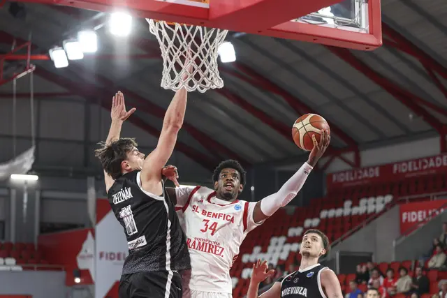 Brandon Slater foi o melhor marcador do Benfica com 19 pontos (foto SLB)