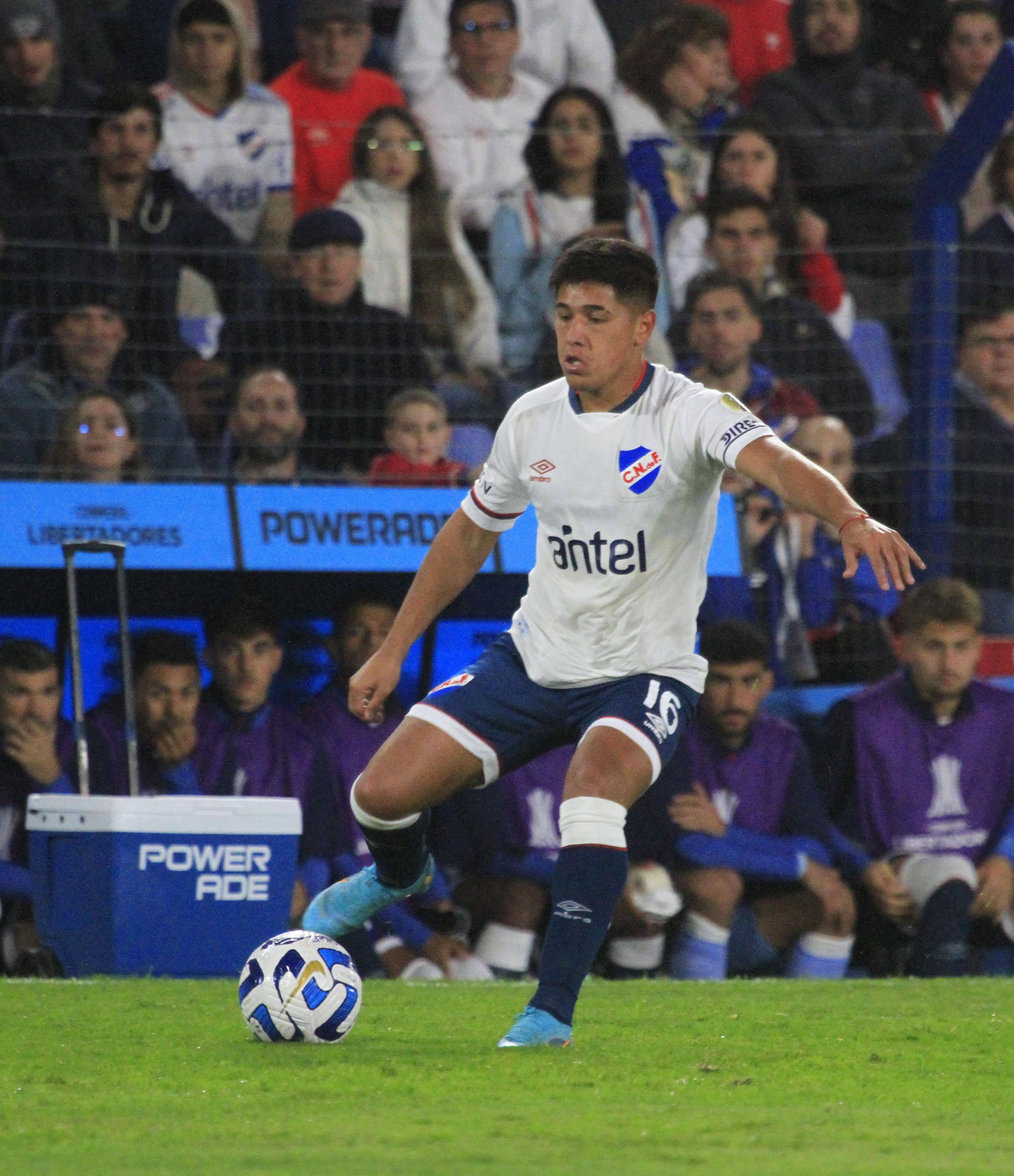 11.º - Nacional do Uruguai - Índice 73.5 (Leandro Lozano na imagem)
