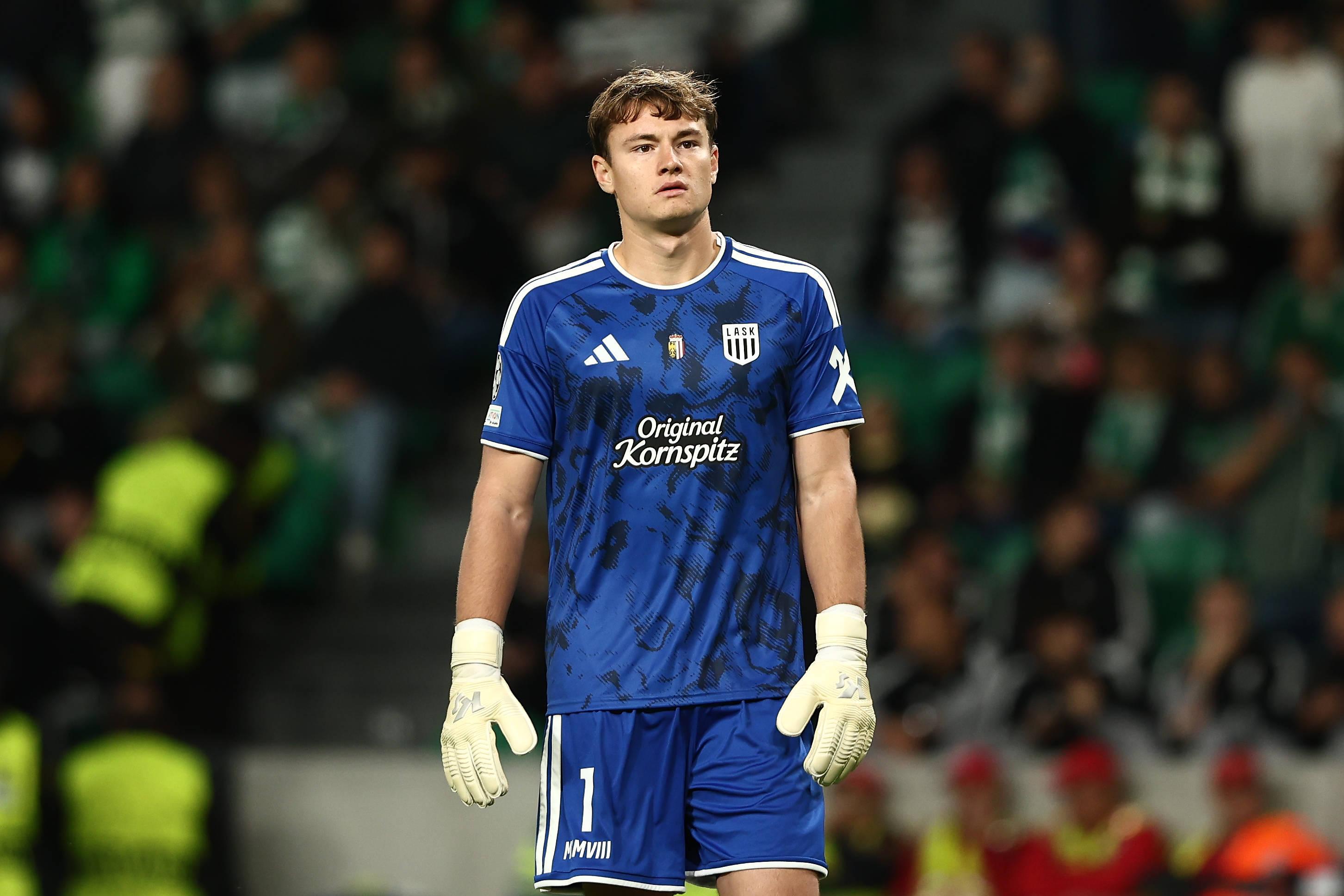 Jungwirth lesionou-se na segunda parte - Foto: IMAGO