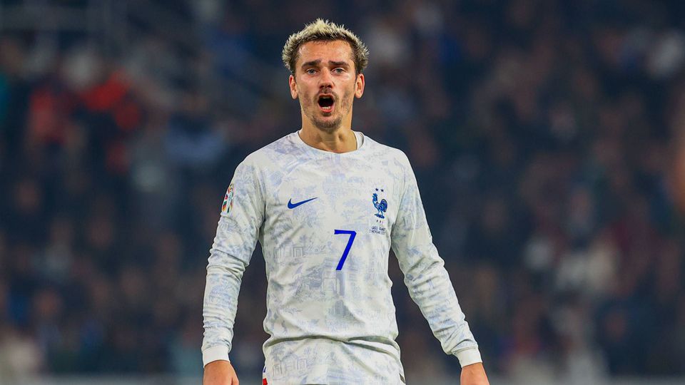 Griezmann ‘atira-se’ à UEFA após lance polémico: «Têm muito dinheiro e…»