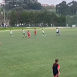 Momento de desportivismo em dérbi de sub-12 na Figueira da Foz (vídeo)