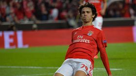 «João Félix precisa do Benfica»