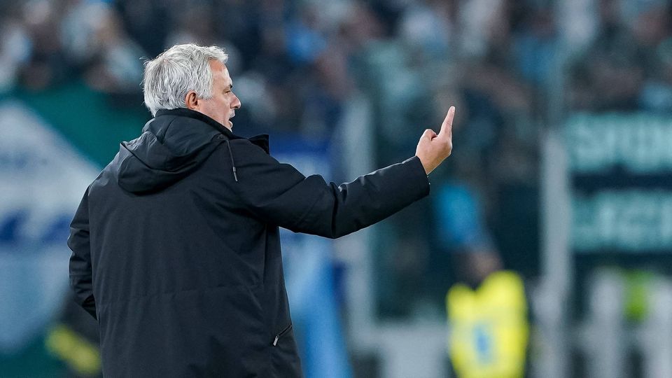 José Mourinho volta a abordar futuro na Roma