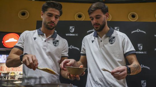 Vitória de Guimarães: Jota Oliveira e Tomás Ribeiro promovem alimentação saudável