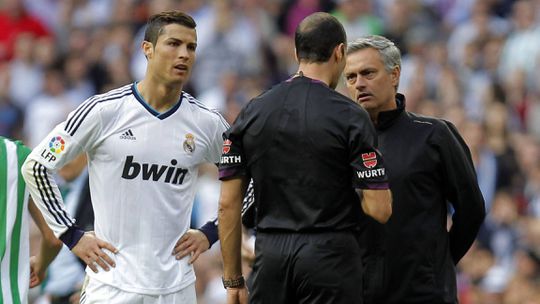 Reencontro à vista? Turcos garantem que Mourinho ligou a Ronaldo