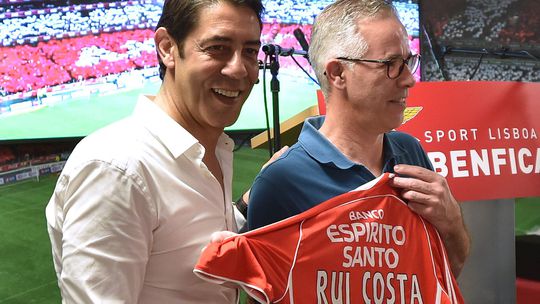 Rui Costa em Arouca para inaugurar novas instalações da casa do Benfica