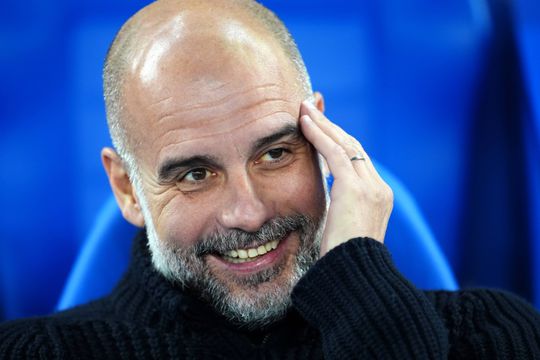 Oficial: Pep Guardiola renova com o Manchester City