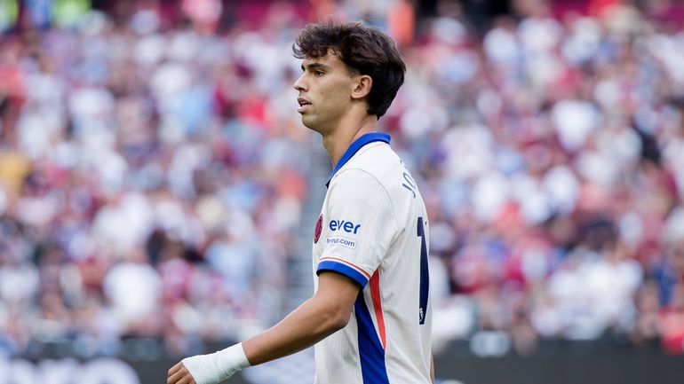 Treinador do Chelsea elogia João Félix, mas aponta um problema