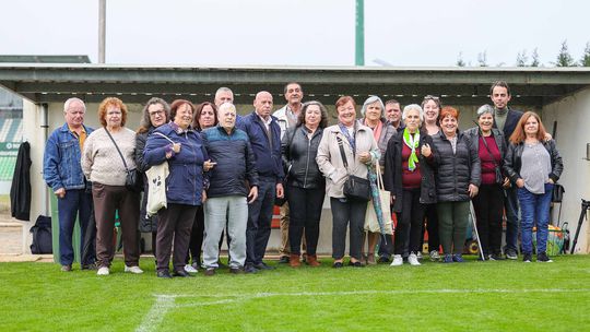 Plantel do Rio Ave recebeu visita especial nos Arcos