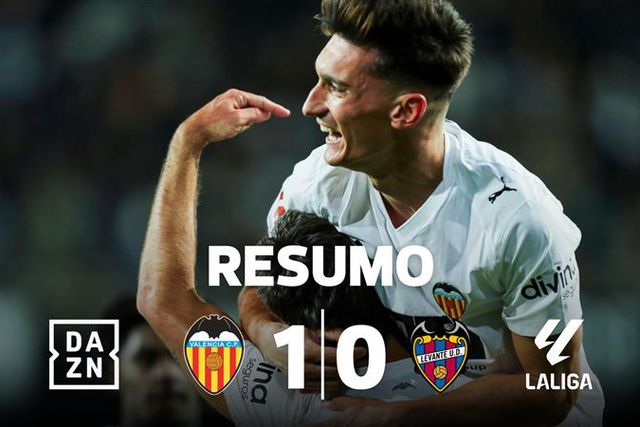 Espetacular! Pontapé de bicicleta dá vitória preciosa ao Valência (resumo)