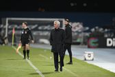 José Mourinho no banco do Benfica frente ao Atlético - Foto: Sérgio Miguel Santos