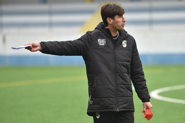 David Maside espera conduzir o Sintrense a uma boa imagem coletiva na eliminatória ante o FC Porto, no Dragão. Foto: Miguel Nunes