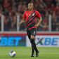 Fernandinho, 40 anos, despediu-se no Athletico Paranaense e anunciou despedida em novembro - Foto: Imago
