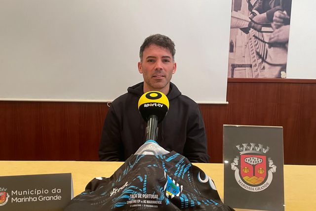 Técnico do conjunto vidreiro respeita os verdes e brancos, mas acredita numa surpresa - Foto: A BOLA