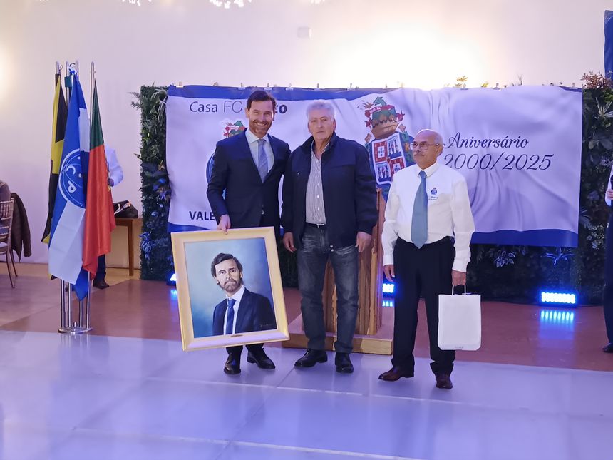 Villas-Boas de visita a Vale de Cambra - Foto: A BOLA