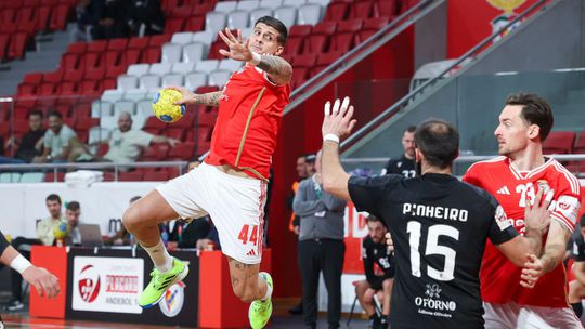 Benfica vence em jogo «complicado em termos emocionais»