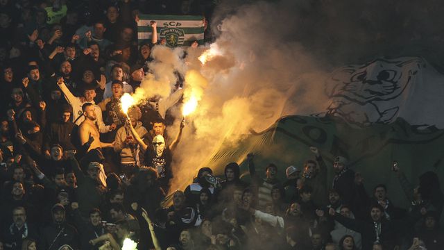 Sporting recebido com fogo de artifício na chegada a Lisboa