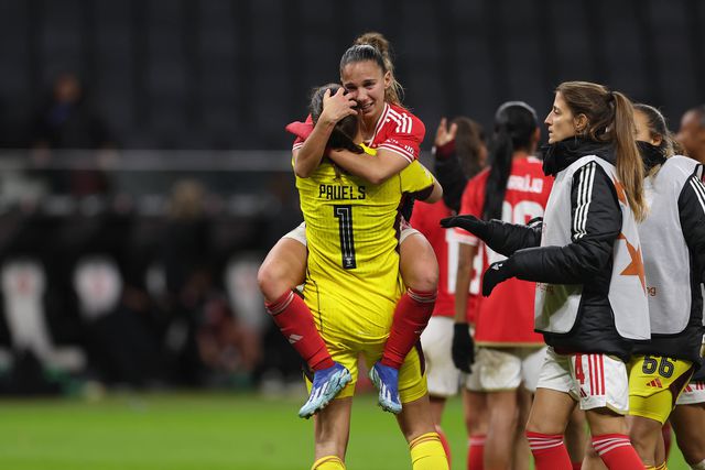 Foi assim que Lena Pauels foi a heroína do Benfica em Frankfurt (vídeo)