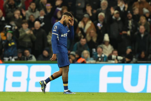 Reece James com paragem prolongada devido a lesão