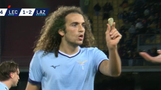 Momentos de tensão: atiraram uma pedra a jogador da Lazio