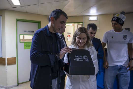 V. Guimarães de visita solidária ao Hospital da Senhora da Oliveira