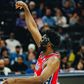 NBA: Joel Embiid regressa de máscara para conduzir 76ers ao triunfo