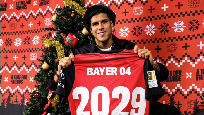 Bayer Leverkusen renova com jovem central