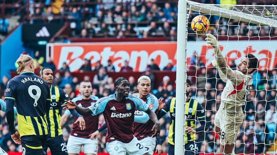 Pesadelo do City continua no Villa Park