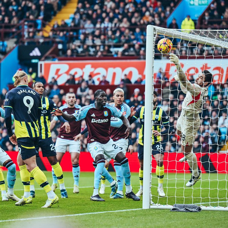 Pesadelo do City continua no Villa Park