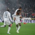 Neres e Vitinha assistem no regresso do Nápoles à liderança da Serie A